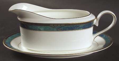 Venetian Court Gravy Boat & Underplate