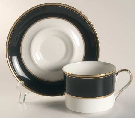 Velvet Flat Cup & Saucer Set