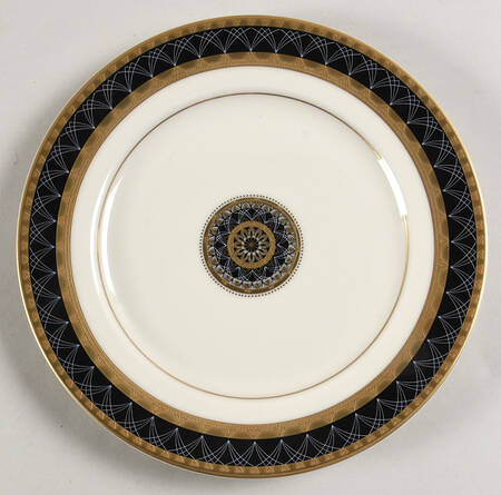 Ventana Onyx Salad Plate by Mikasa