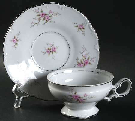 Versailles Footed Cup & Saucer Set