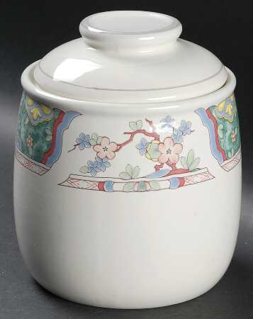Villa Medici Medium Canister & Lid