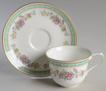 Viscount Flat Cup & Saucer Set