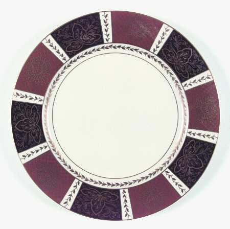 Villa Trianon Cinnabar Dinner Plate