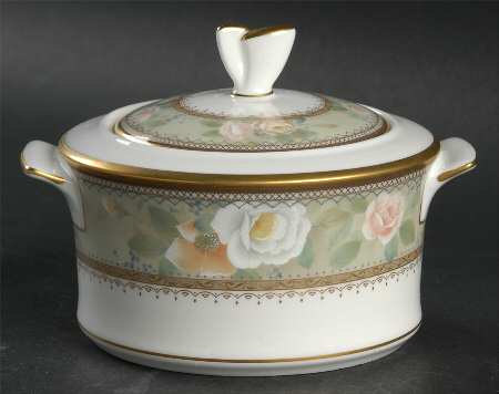 Victorian Tradition Sugar Bowl & Lid