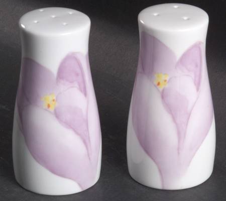 Vogue Salt & Pepper Set