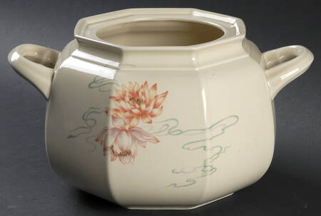 Water Lilies Peach Tureen No Lid by Mikasa