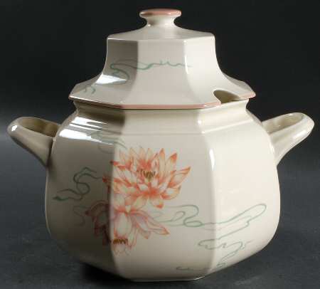 Water Lilies Peach Tureen &  Lid