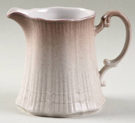 Welcome Creamer by Mikasa