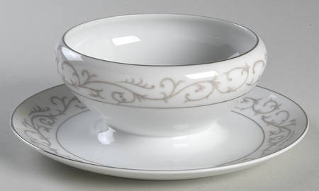 Wesley Gravy Boat with Attached Underplate