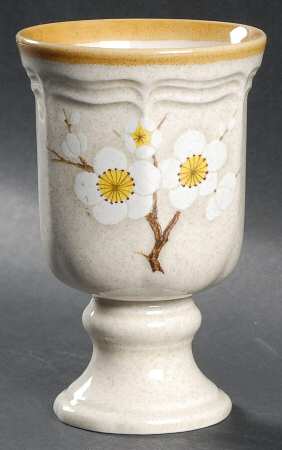 White Petals 1o Oz China Goblet