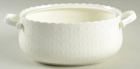 White Silk 2 Quart Oval Covered Casserole No Lid