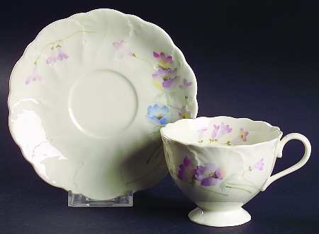 Wind Hill Footed Cup & Saucer Set