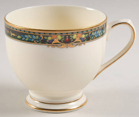 Wilshire Lane Footed Cup