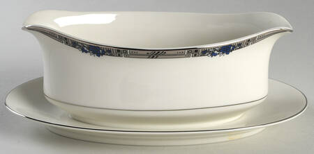Wilshire Gravy Boat with Attached Underplate