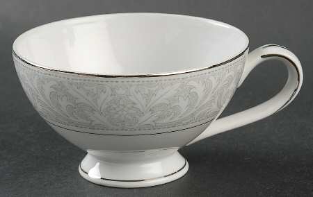 Winthrop Footed Cup