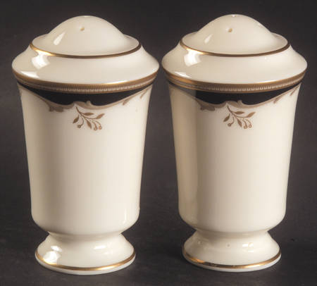 Winston Black Salt & Pepper Set
