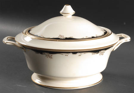 Winston Black Round Covered Vegetable