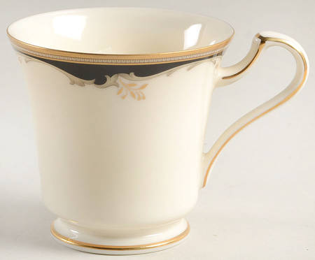 Winston Black Footed Cup