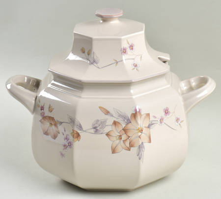 Woodland Tureen &  Lid