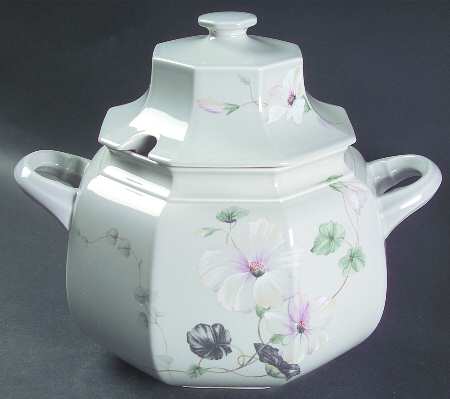 Woodsong Tureen &  Lid