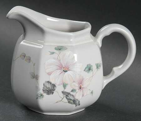 Woodsong Creamer