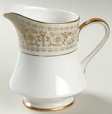 Chatelaine Creamer