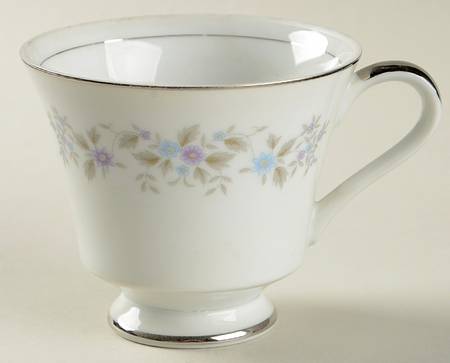 Jessamine Footed Cup