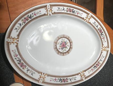 Malmaison 14" Oval Serving Platter
