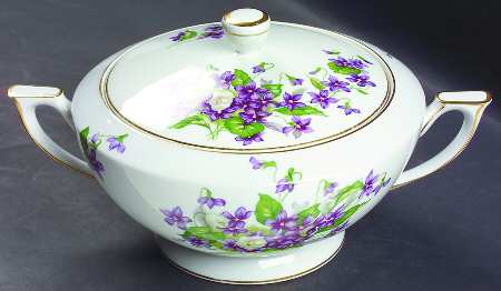 Beverly Round Covered Vegetable