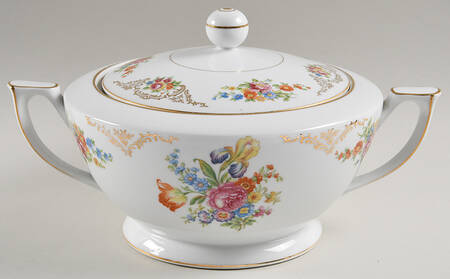 Dresden Round Covered Vegetable