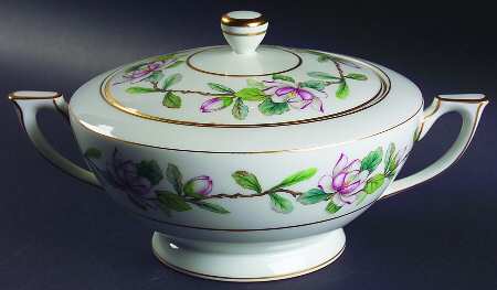 Lynn Round Covered Vegetable