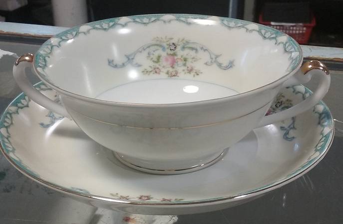 MIO1 Footed Cream Soup Bowl & Saucer Set