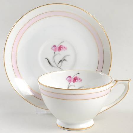 Sabrina Footed Cup & Saucer Set