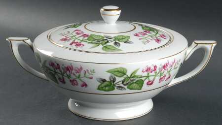Sylvia Round Covered Vegetable