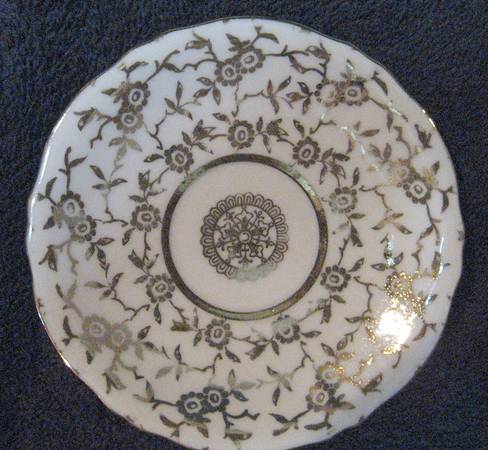2514 Saucer for Footed Cup