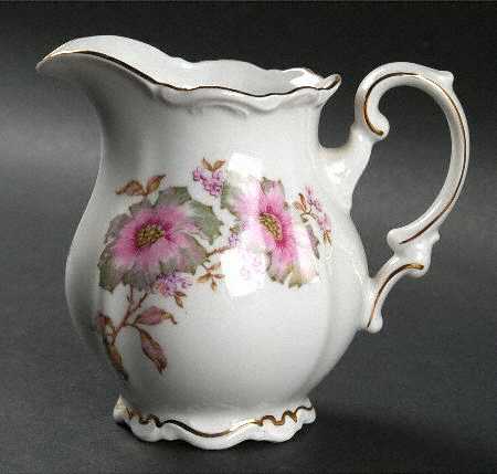 Dogwood Creamer
