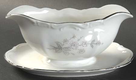 Fragrance Gravy Boat with Attached Underplate