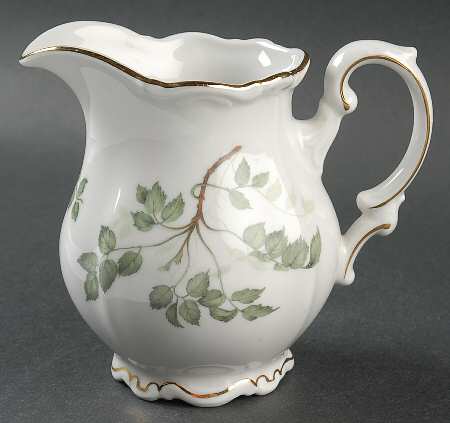 Green Leaves Creamer