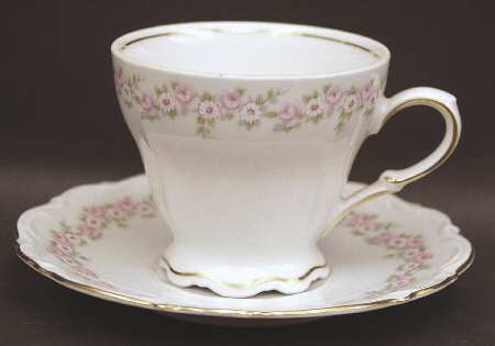 Lady Beatrice Footed Cup & Saucer Set
