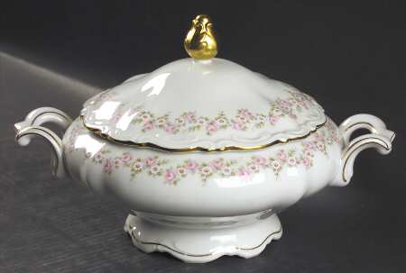 Lady Beatrice Round Covered Vegetable