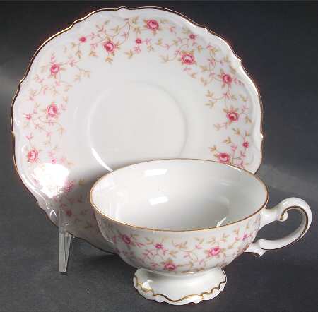 Lady Claire Footed Cup & Saucer Set