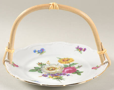 Meissen Floral 5 3/8"-5 5/8" Bamboo Handled Serving Plate  HC