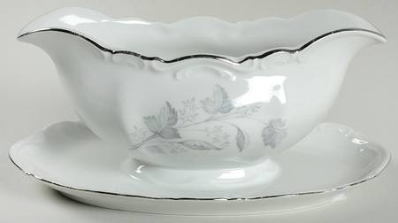 Monika (Platinum Trim) Gravy Boat with Attached Underplate