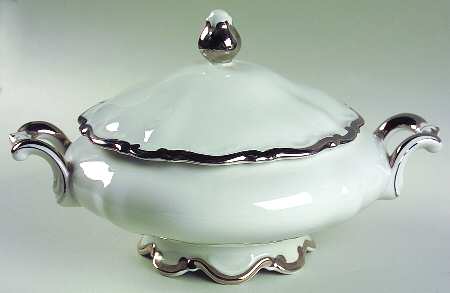 Platinum Princess Round Covered Vegetable
