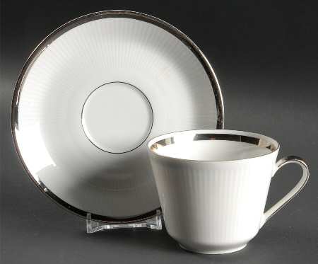 Prelude Flat Cup & Saucer Set