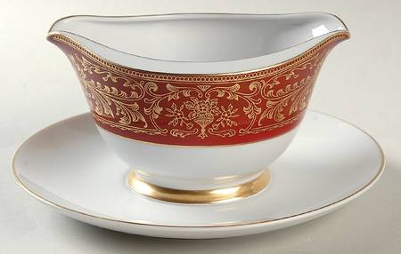Prince George Gravy Boat with Attached Underplate