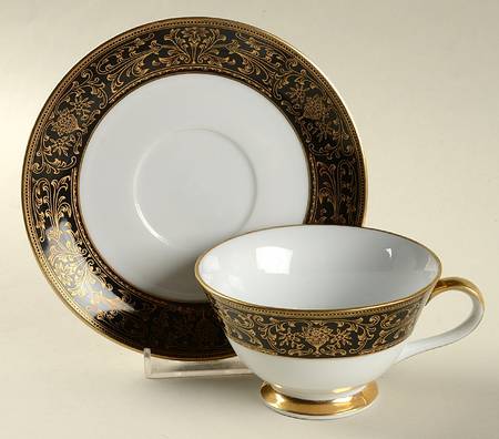 Royal Duchess Footed Cup & Saucer Set