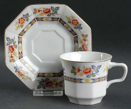 Geisha Flat Cup & Saucer Set