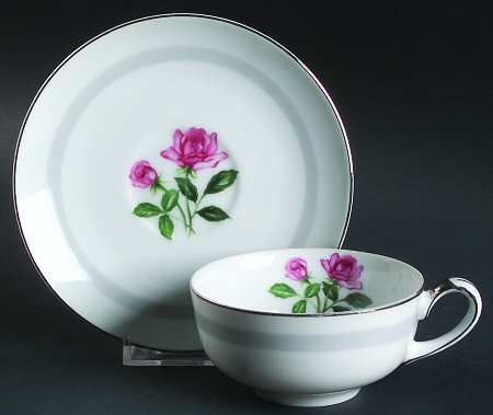 Claudia Flat Cup & Saucer Set