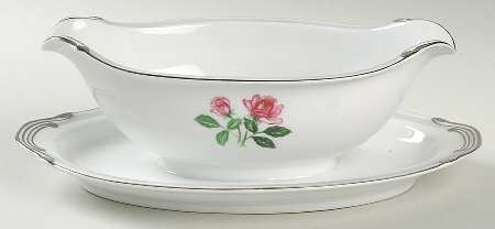 Claudia Gravy Boat with Attached Underplate